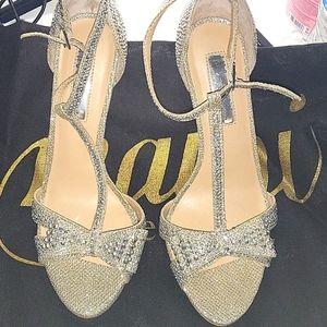 high and comfortable sandal